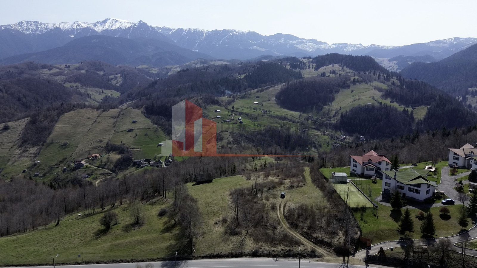 Teren Drumul Carului, Moieciu Suprafață: 29.595 mp |