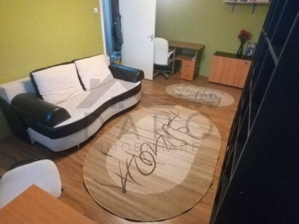 Închiriez apartament cu doua camere în Aleea Carpați