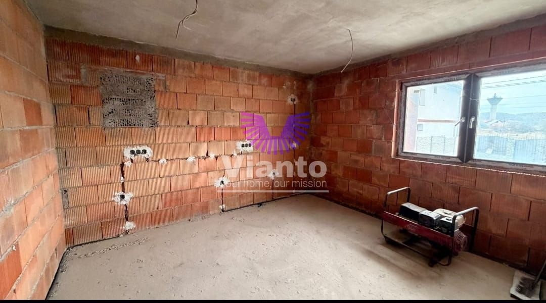 Duplex 3 Camere 136mpu, Teren 267mp – Cristian