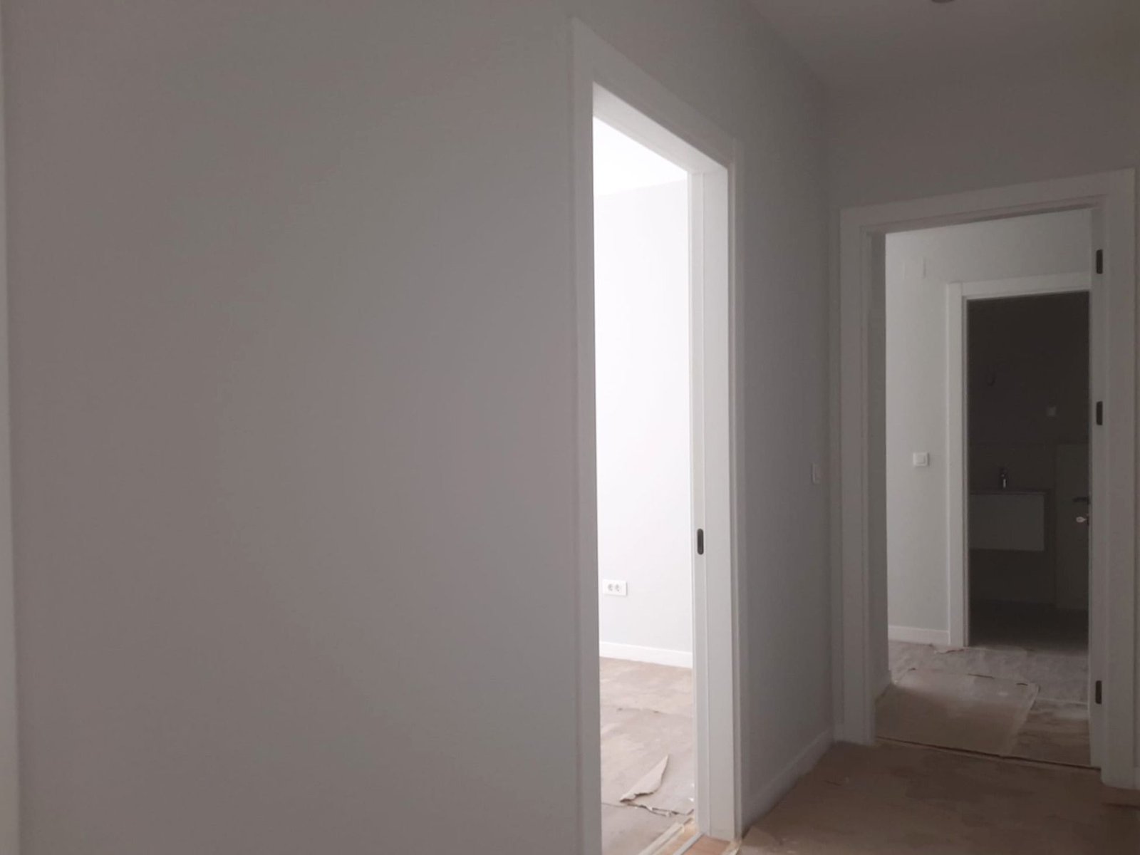 d524d64a940b4085aad4bcf90a49620f APARTAMENT PREMIUM CU 5 CAMERE ȘI GRĂDINĂ PRIVATĂ DE 160 MP