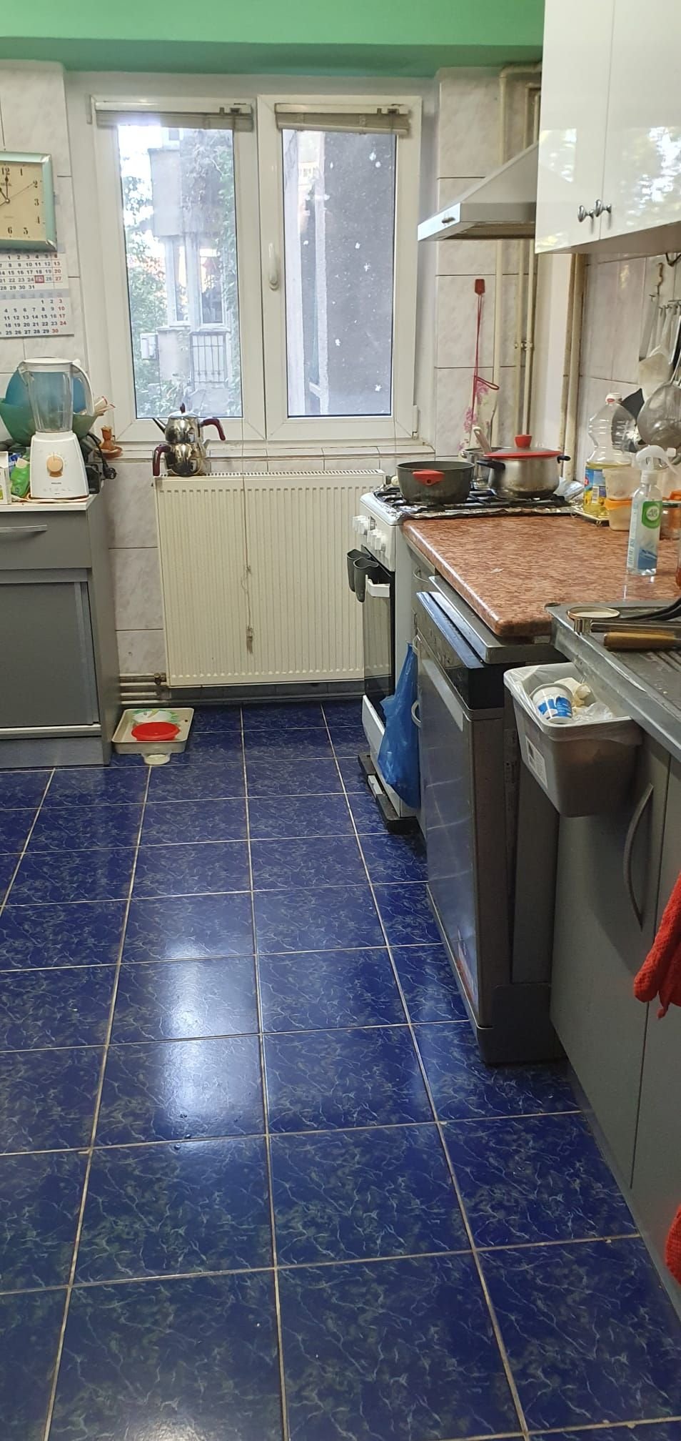 d6ed43ff5bf04a2a8f07c6a7703ea3ae Vând apartament 3 camere decomandat, Bv. 13 Septembrie