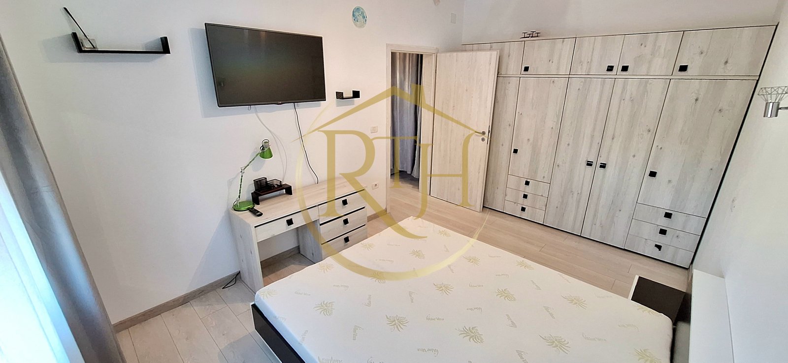Apartament de inchiriat, 2 camere, Giroc zona centrala, langa Scoala