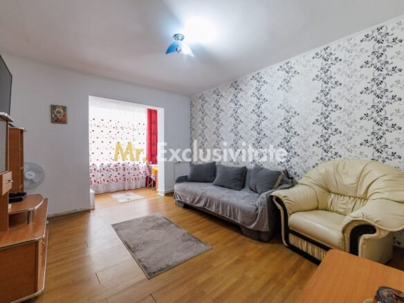 Apartament decomandat 2 camere Pitești Trivale-parter