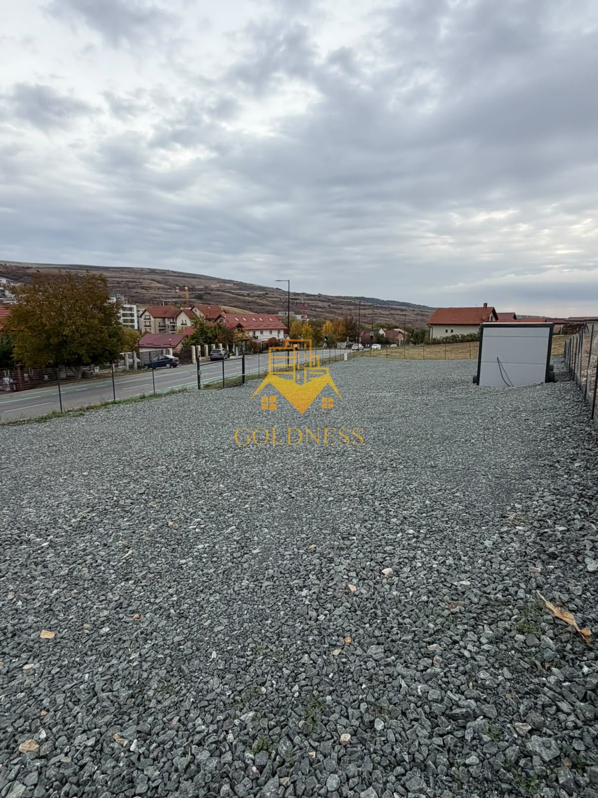 d8ee4a09767e4a6ba72f9063980d8a03 TEREN, 1000 MP, FRONT 57 ML,CONTAINER BIROU, VALEA CHINTAULUI