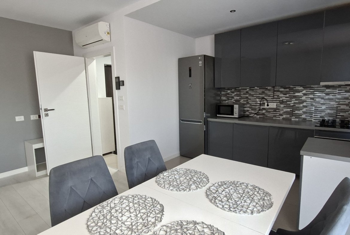 Apartament cu 2 camere + loc de parcare subteran – Aradului