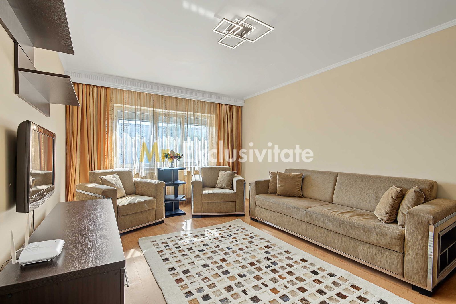 d94bb9b5ea5f495497e1f7f2b2990303 Central-Eremia, ap. 3 camere, 2 băi + boxă,proaspăt zugrăvit, et.2