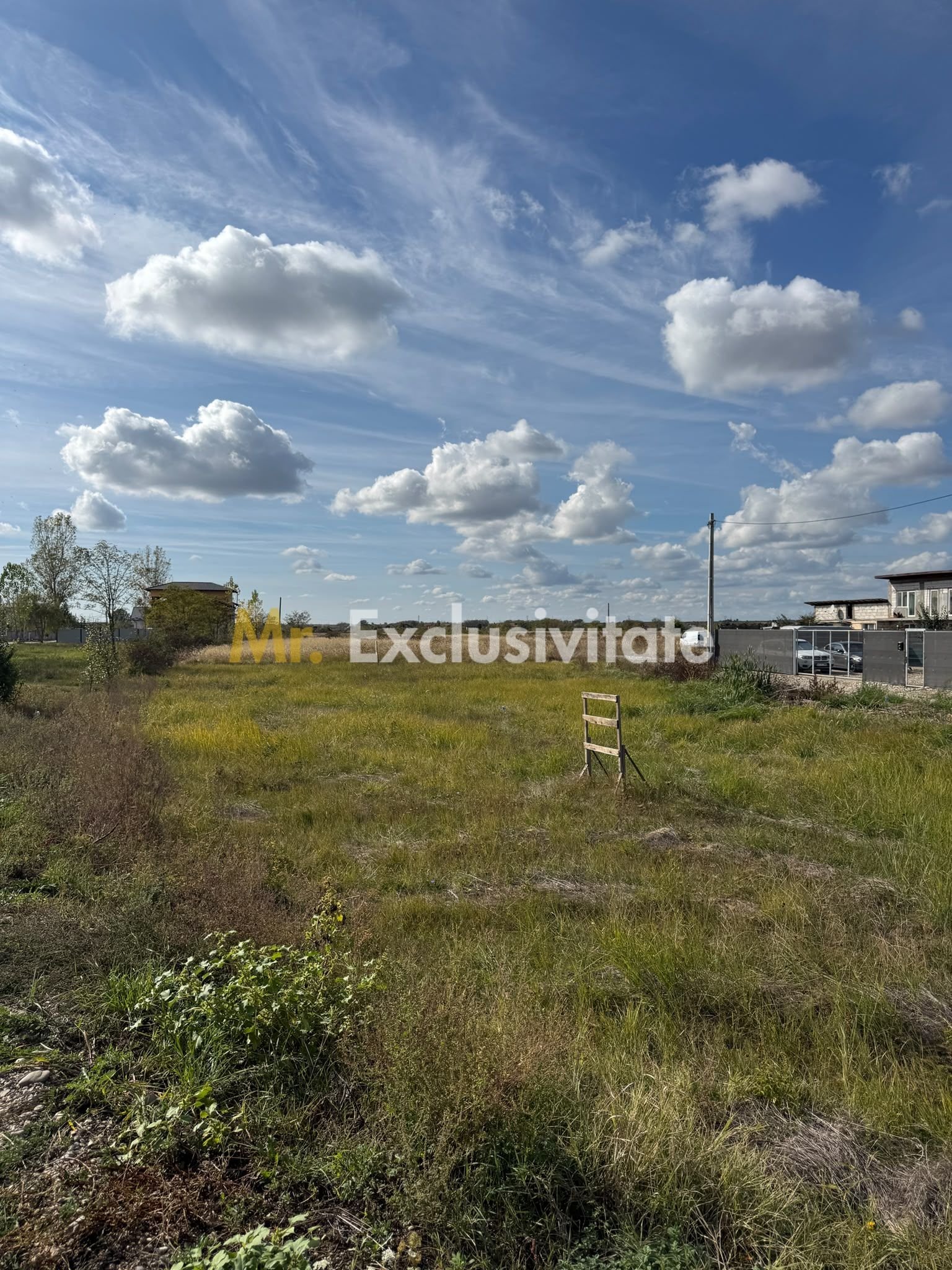 TEREN INTRAVILAN 3 LOTURI | 1.334 MP | BRADU | POTENȚIAL INVESTIȚIONAL