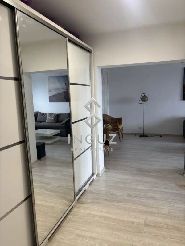 d9e65b8fc79f4f9880d8415b07128a3e DE ÎNCHIRIAT | Apartament 2 camere | Piața Muncii | 550 €