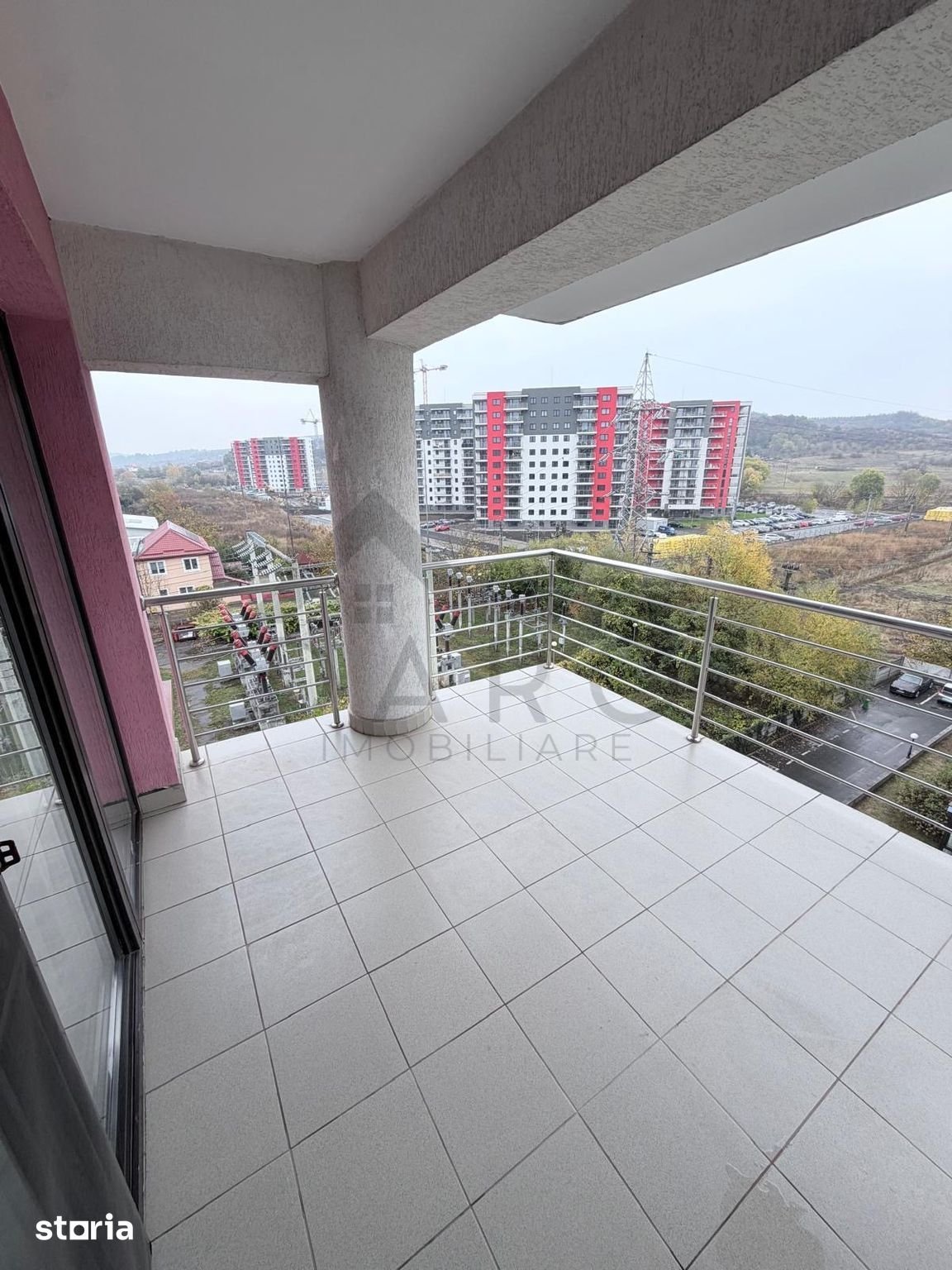 da16ad1becbc46e6a99ed75dc0a33993 Apartament cu 2 camere, mobilat si utilat complet