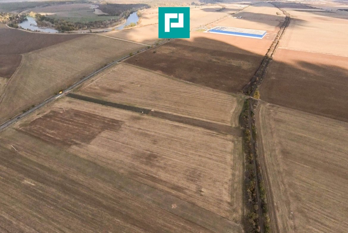 Teren 15.000 mp, Zădăreni, zona Lagermax