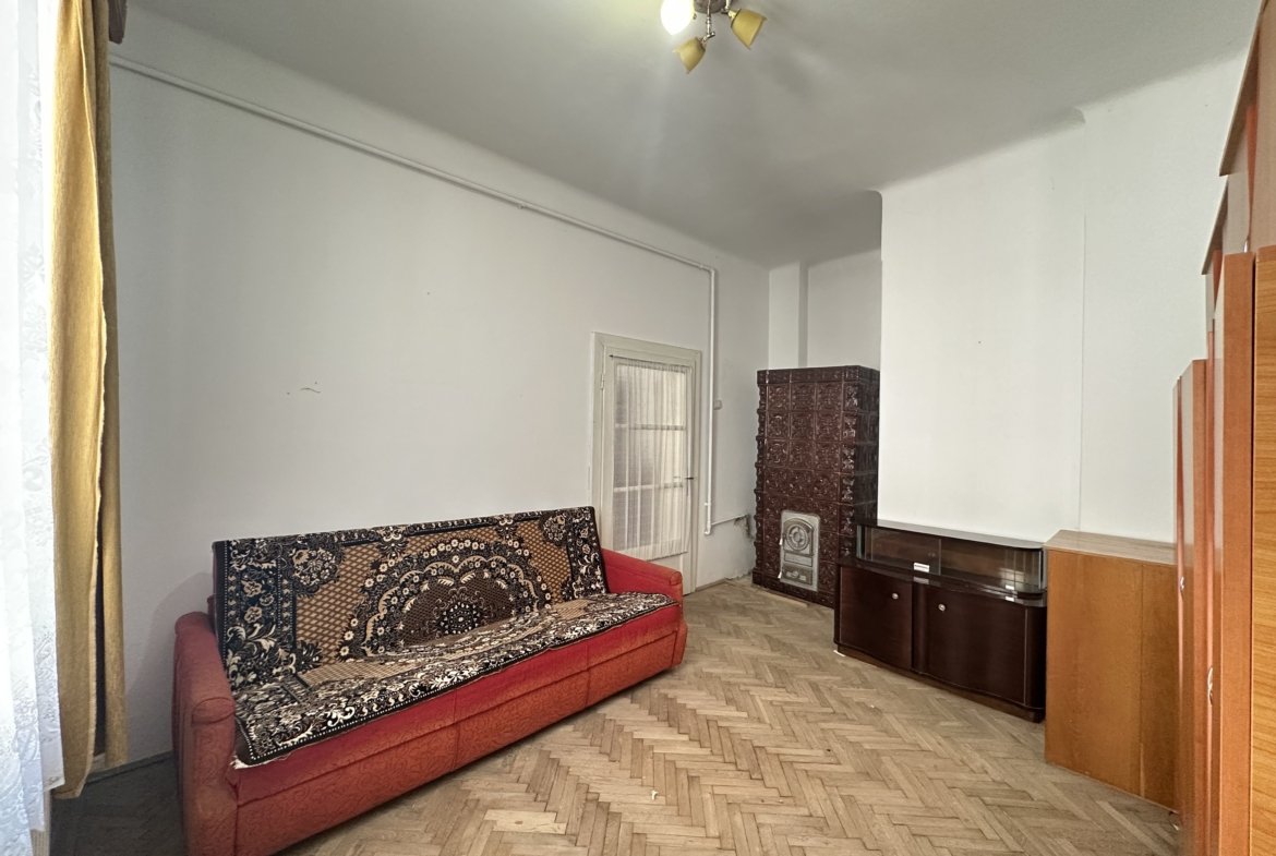 Apartament in casa spațios la doar 5-7 minute de Centrul Istoric