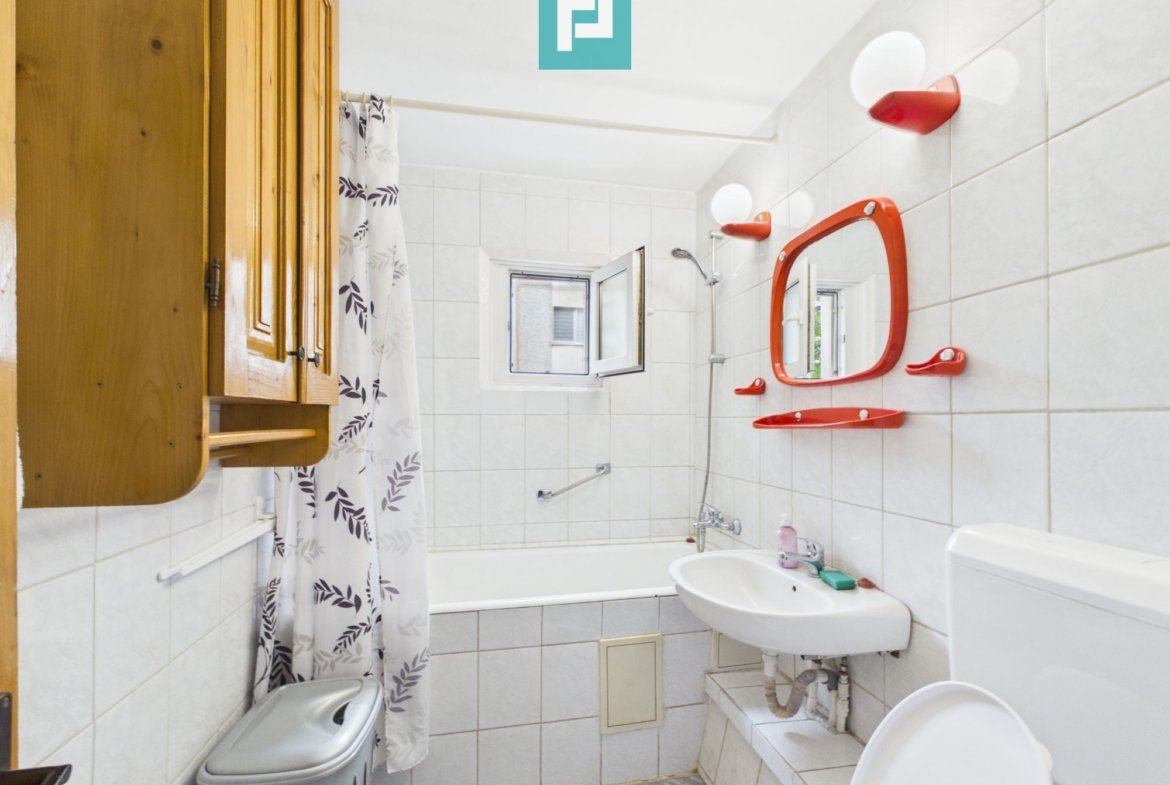 Apartament 3 camere, 63 mp, Decebal ,Oradea