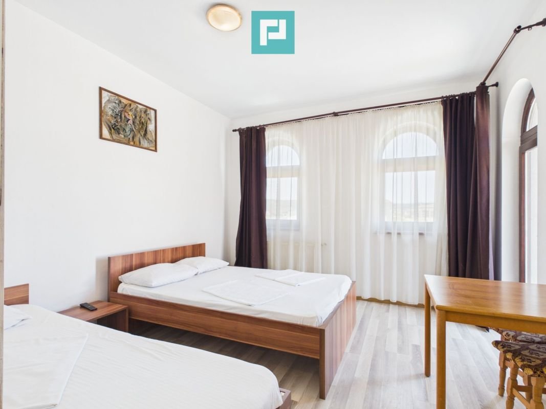 dd00743c27e8468e8721b1e685e3d2e1 Pensiune Oșorhei | 300 mp | Teren 1.927 mp