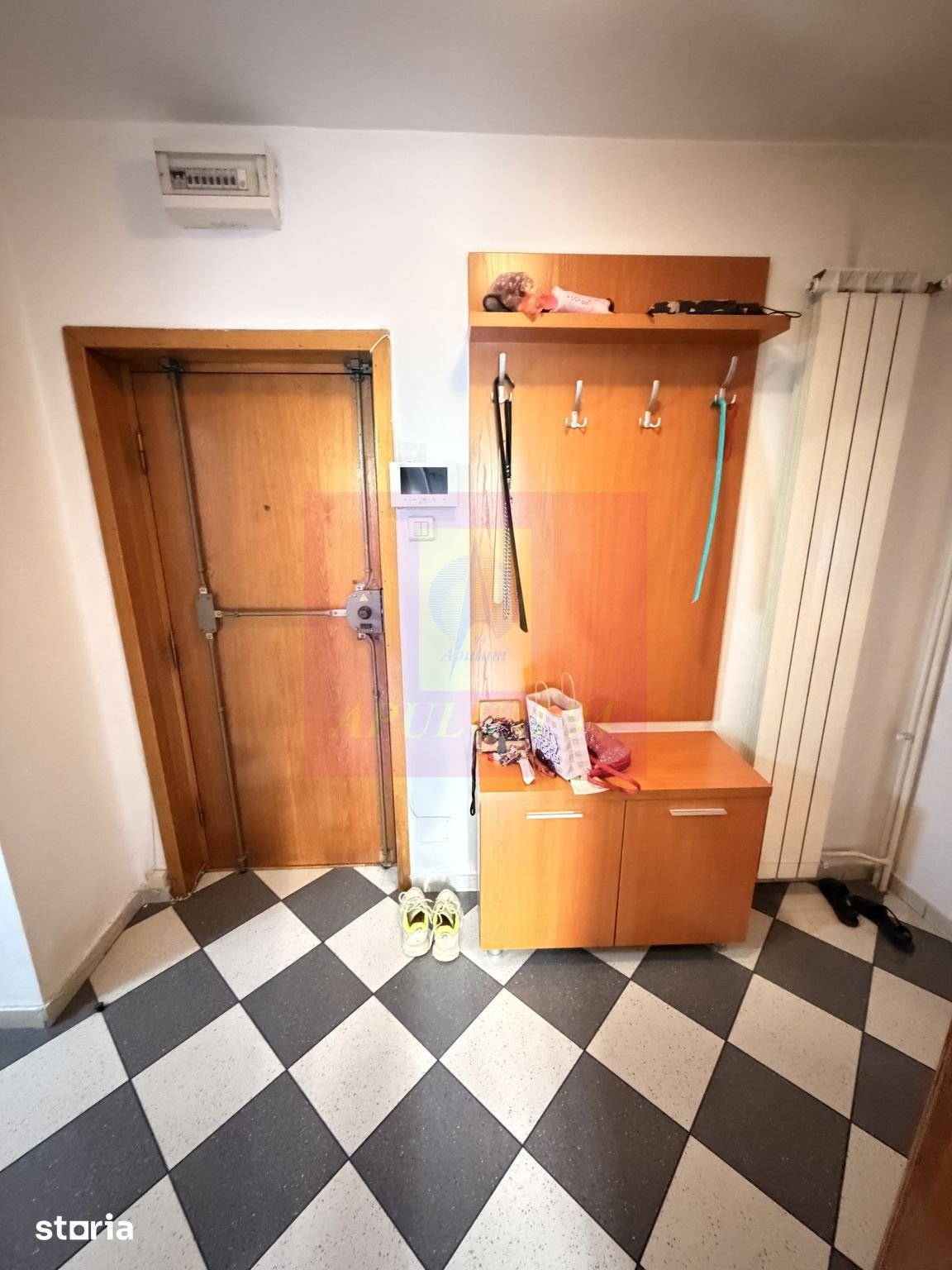 de1a1214cb8d48d9b820d86b08896244 Apt 3 camere de vânzare – Calea Călărași,