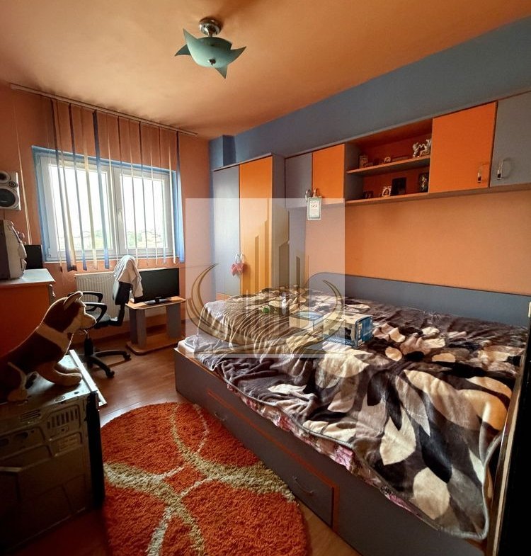 Apartament cu 4 camere 2 bai sector 4  Berceni