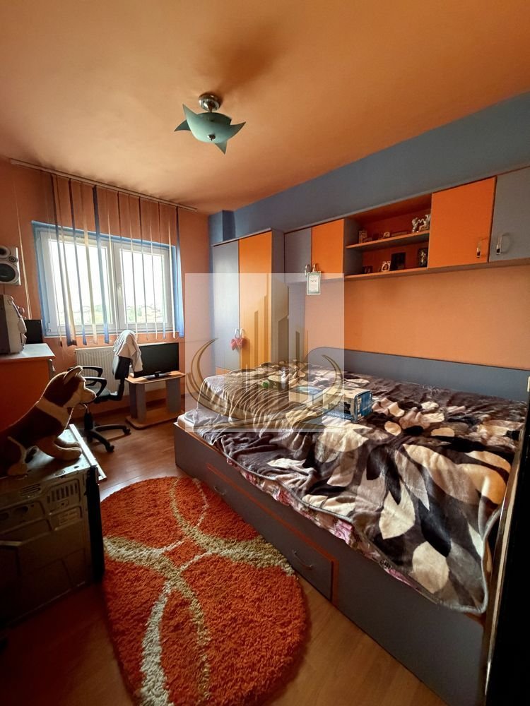 Apartament cu 4 camere 2 bai sector 4  Berceni