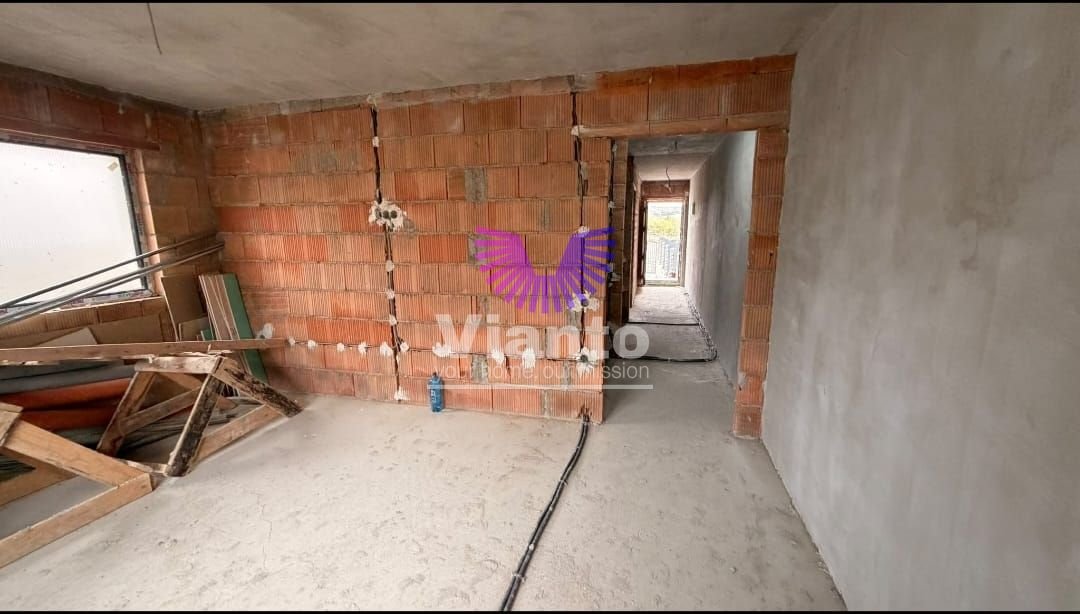 Duplex 3 Camere 136mpu, Teren 267mp – Cristian