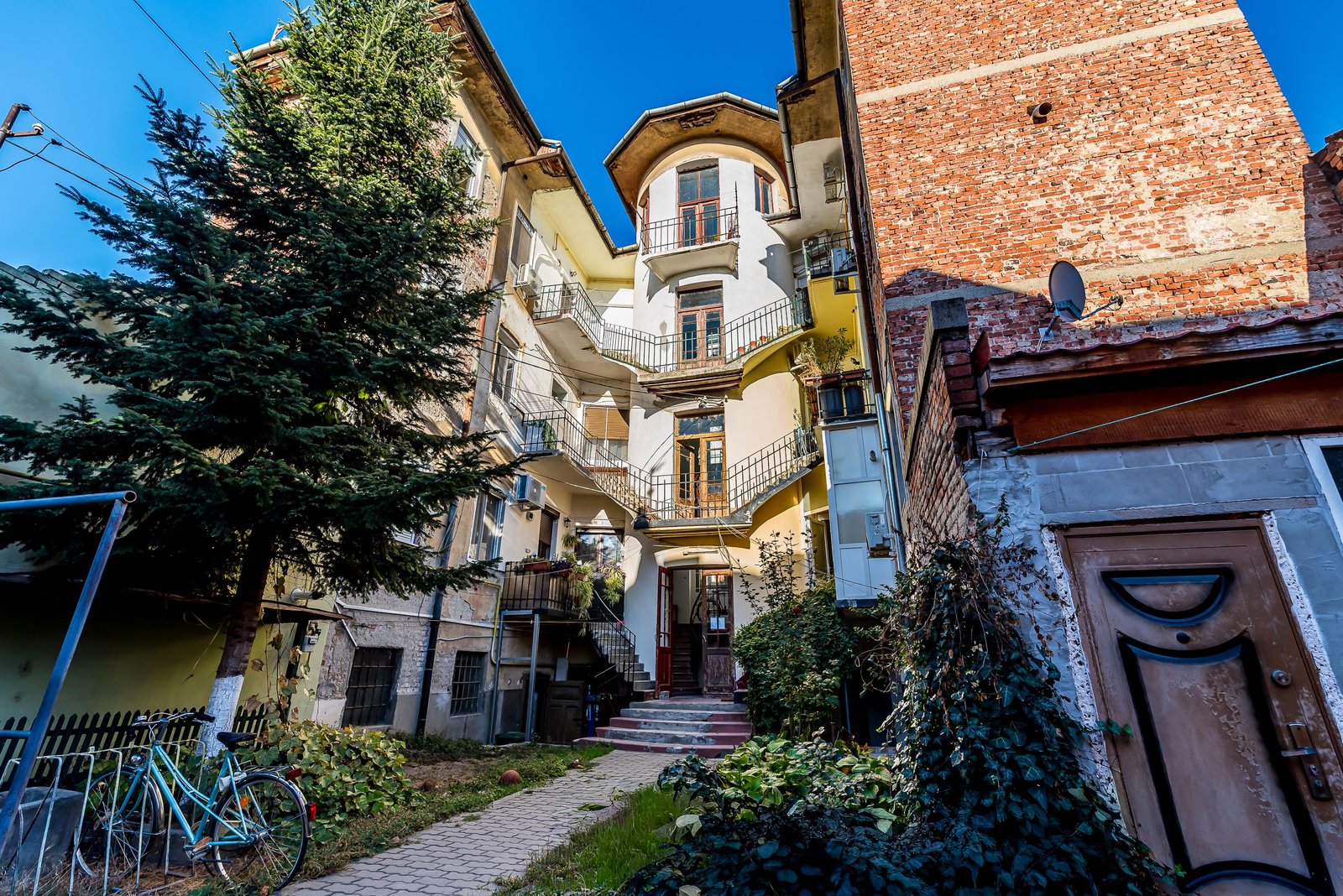 e026f0d56d664c119c34151688933a93 Apartament central – 84 mp utili – etaj 1 – COMISION 0