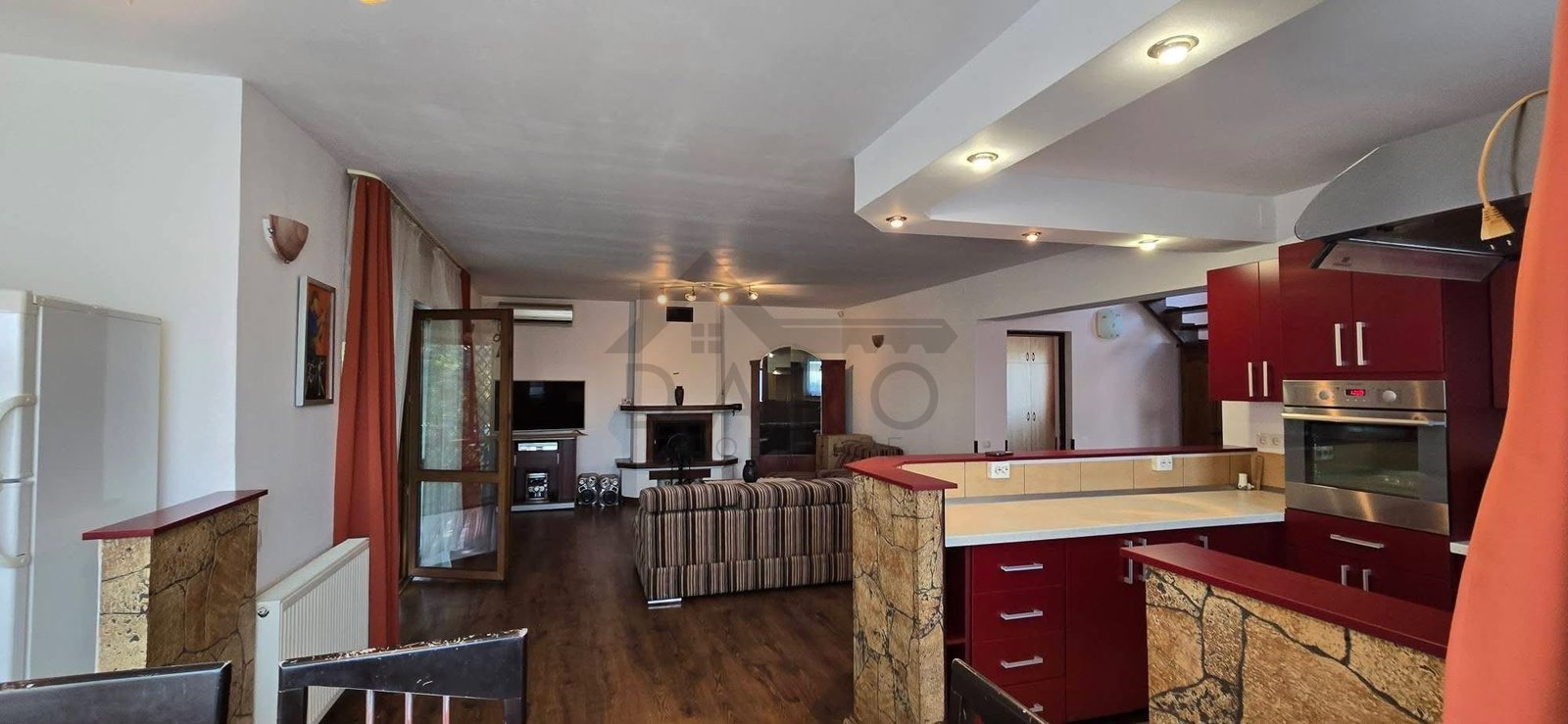 e1cde9a750aa4abba60e24c8a9eccdf1 Vand casa unifamiliara in Sângeorgiu de Mures