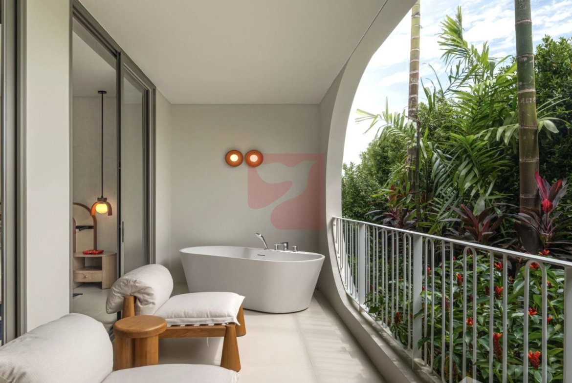 Freehold, The Standard Residences