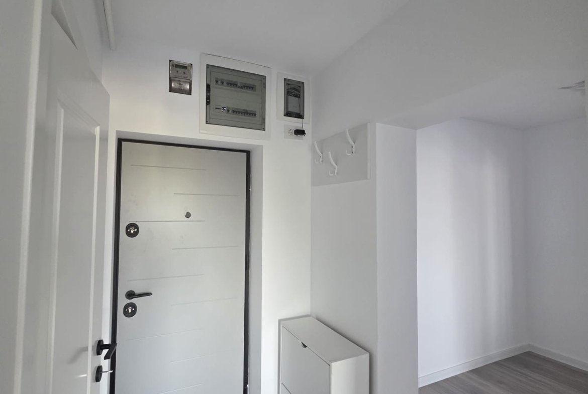 Apartament 3 camere de inchiriat