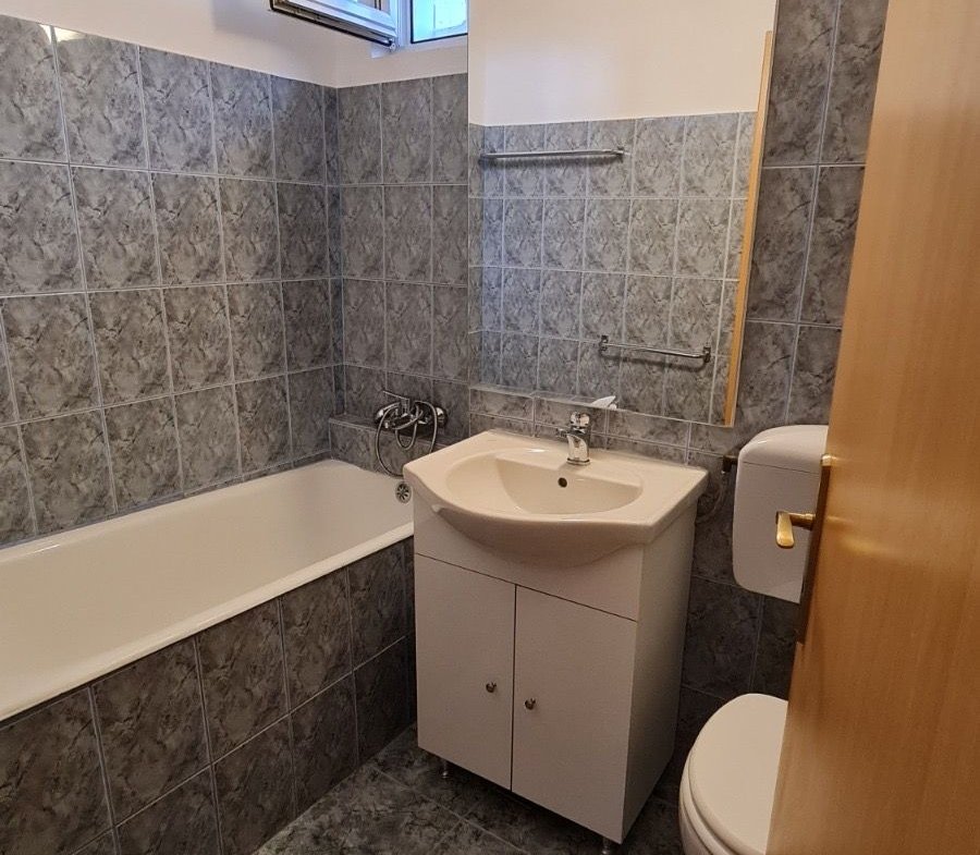 Apartament 3 camere | 65 mp | Centrală proprie | Boxă CF | Zona Olimpi
