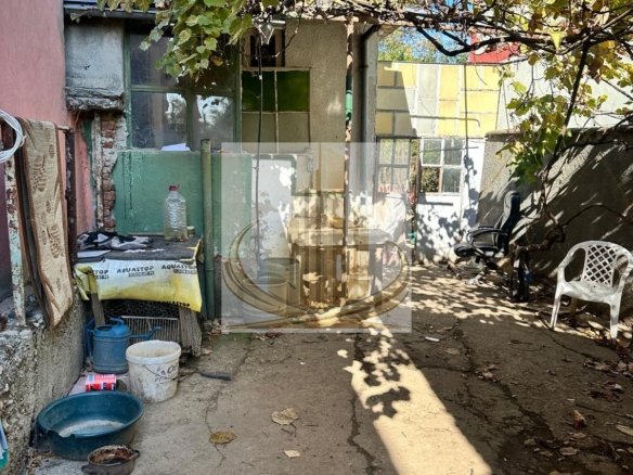 Casă individuală Plopi, 60 mp utili, teren 477 mp, necesită renovare