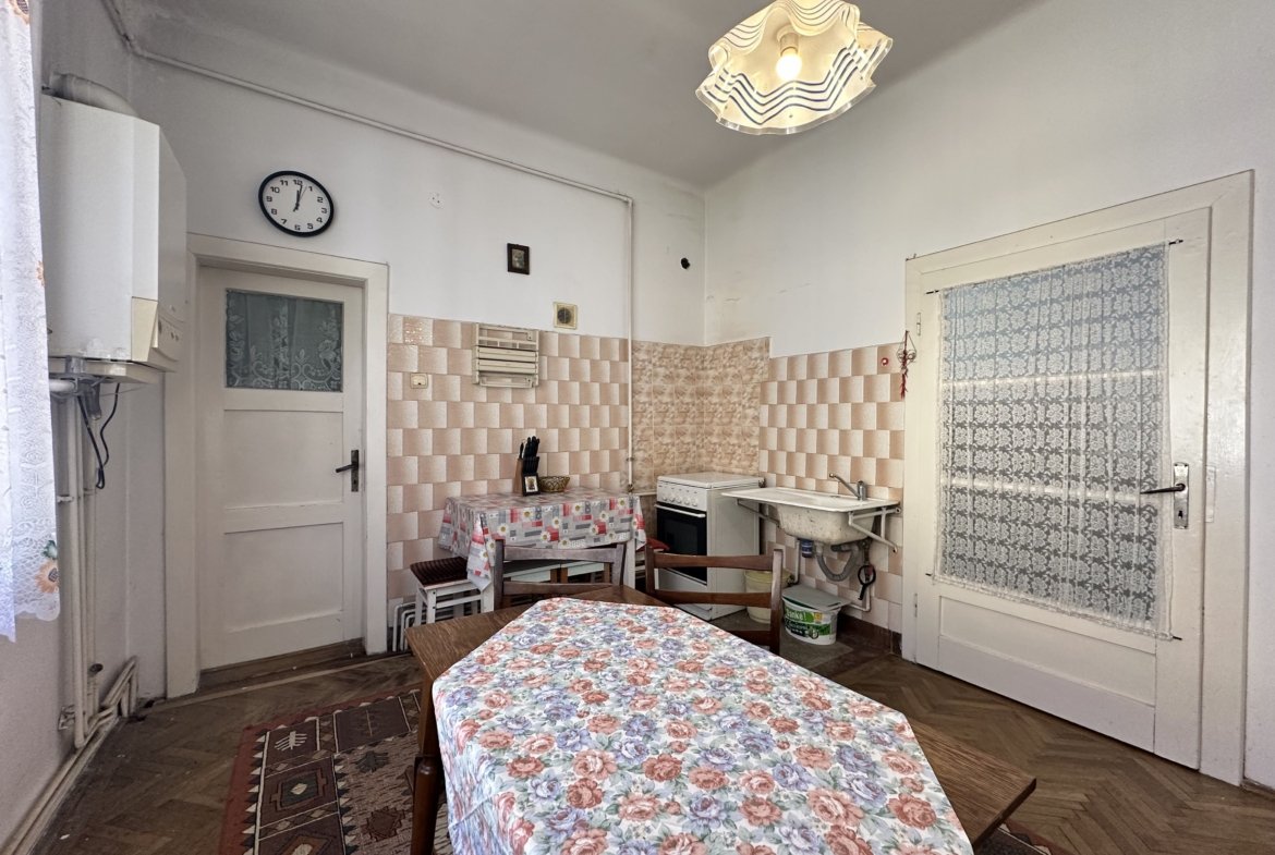 Apartament in casa spațios la doar 5-7 minute de Centrul Istoric