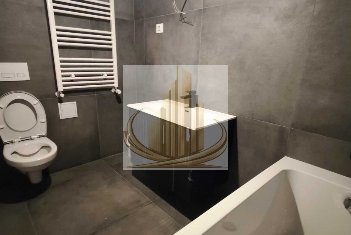 Apartament 3 camere | 85 mp | 2 băi | Balcon 10 mp Loc de parcare