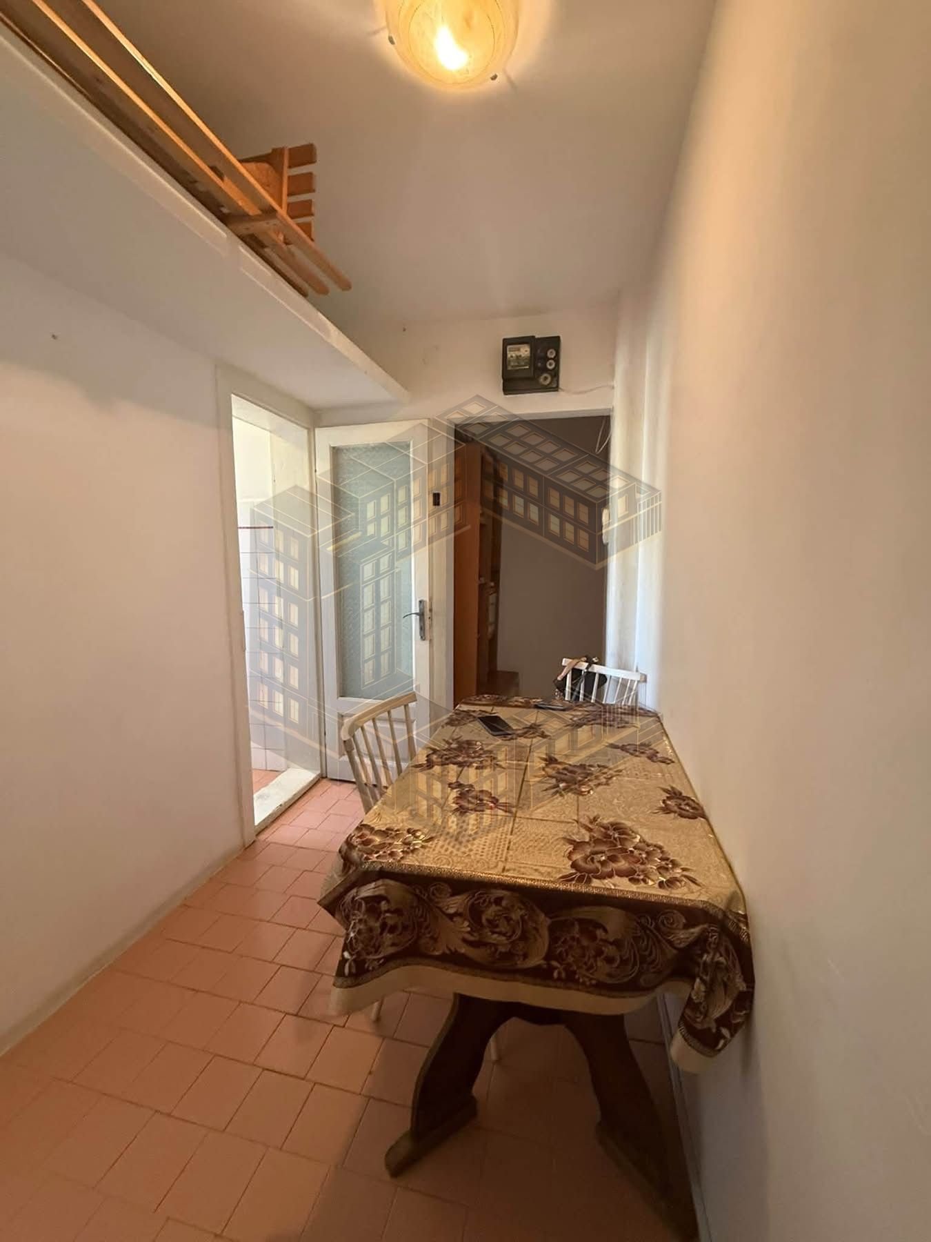 e6cccccb2d4046f990dd6dae5657ae8a Apartament cu 2 camere, semidecomandat,etajul 2, zona Sagului