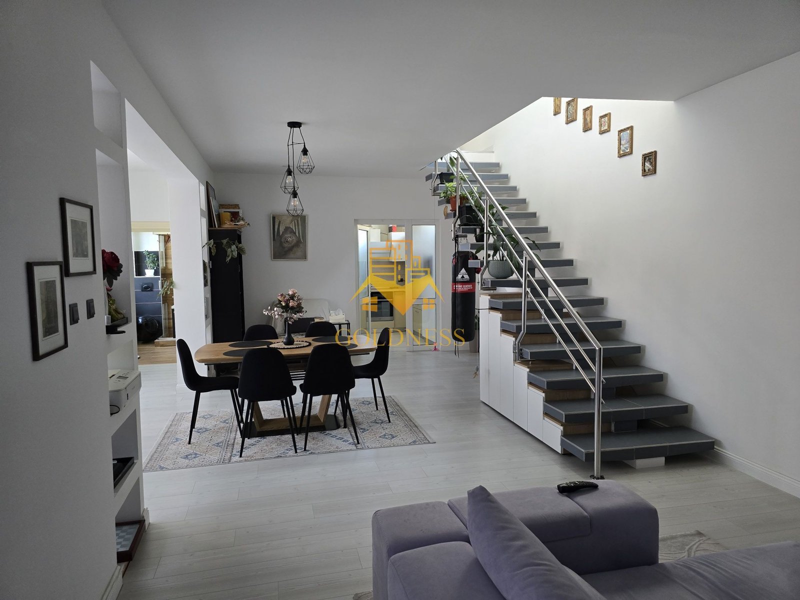 e70bc56a2c21449a8c0aad4345a09449 Casa 4 camere, Central, Cipariu, Titulescu, Brâncuși, Parcare, Nou