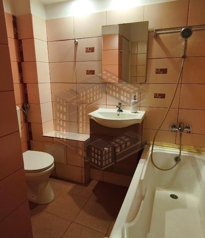 Apartament cu 2 camere, renovat, etaj intermediar, zona Complex