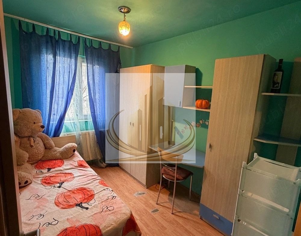 Apartament 3 camere, 50 mp utili + balcon 4 mp, etaj 3, Calea Șagului