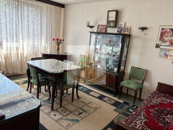 apartament 3 camere decomandat, 61 mp+boxa, Strada Covasna
