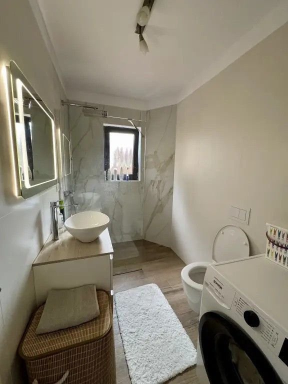 Casa individula ,teren 230 mp-Giroc ,Trandafirilor