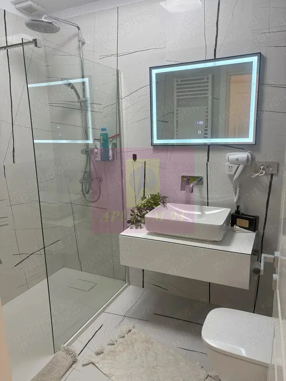 Apartament 2 camere, mobilat de lux, terasă generoasă | Unirii