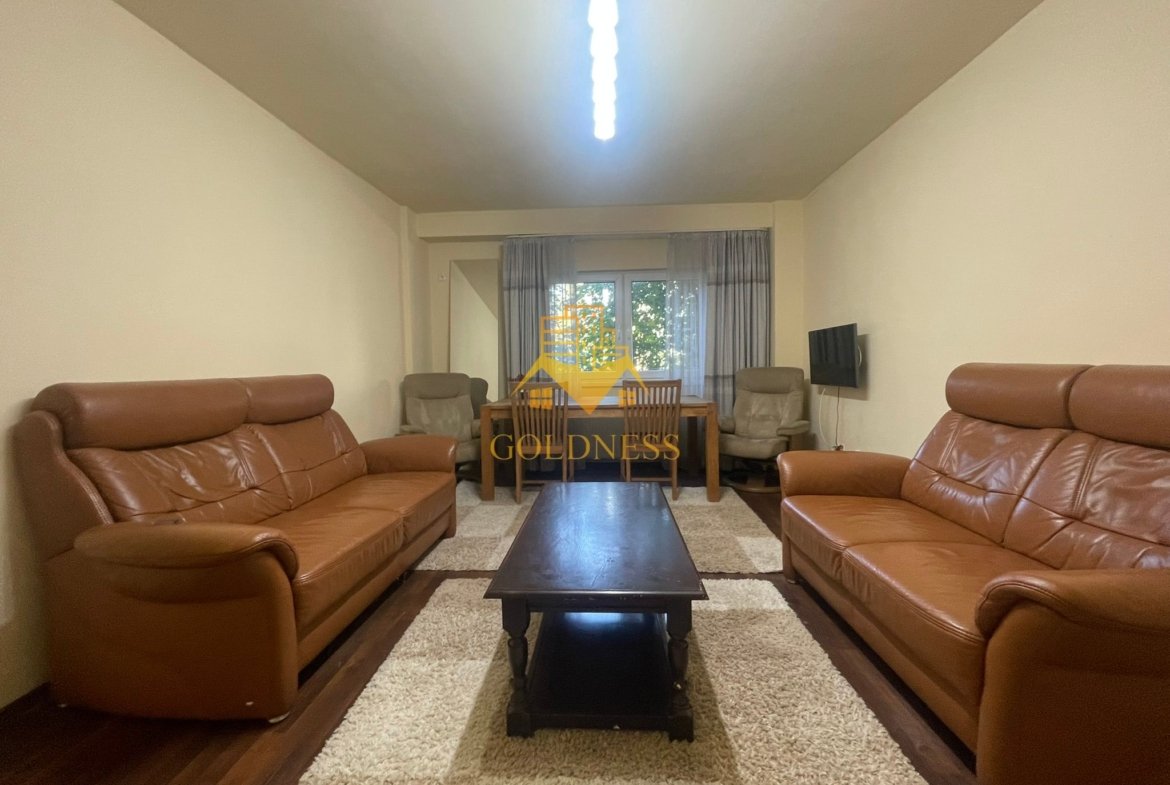 3 camere parter inalt, balcon, zona Nasaud-Dorobantilor-Piata Marasti