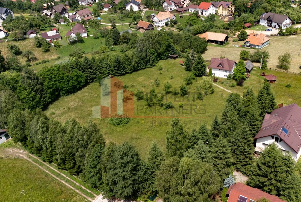 Teren intravilan Bran 2.772 mp | Vedere Piatra Craiului | Potrivit pentru cabane