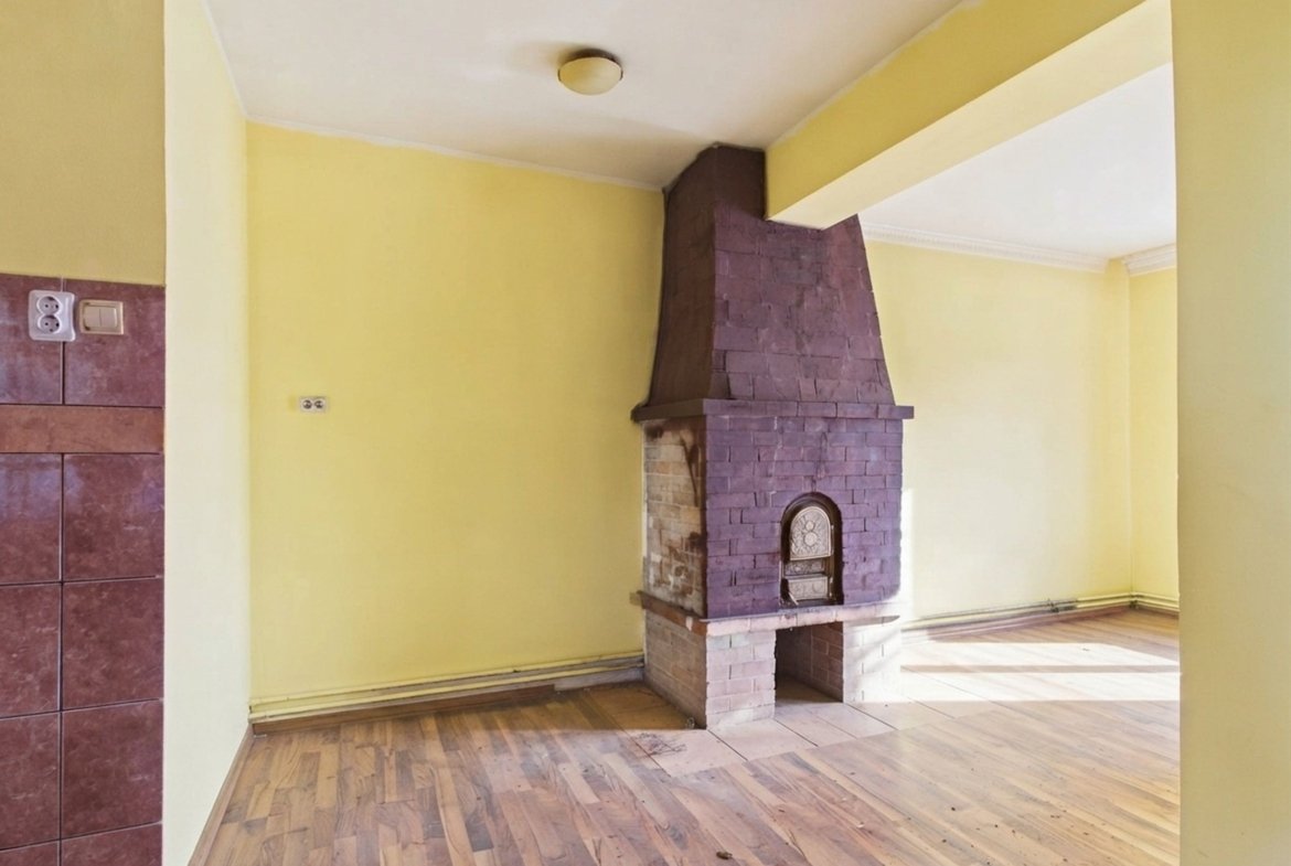 Casă în Șumugiu, teren 2.610 mp