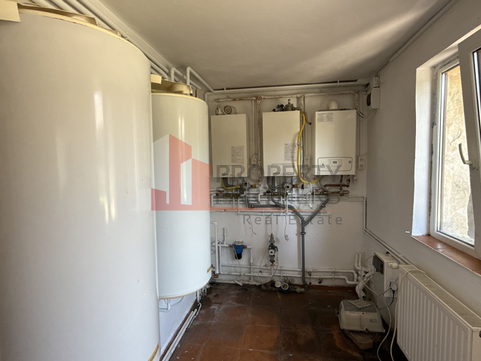 ebb62114173c43719fc6d4855ce6c0f4 Pensiune Bran Sohodol | 10 camere | oportunitate investiționala