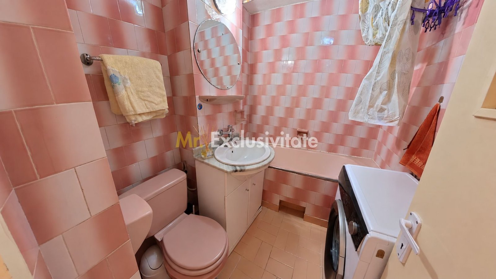 ecab0cda7a284456a129096b9e3f988b Apartament 3 camere de închiriat, Micro 16, Bulevardul Muncii