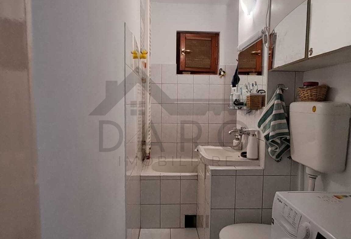 Vânzare apartament cu 2 camere