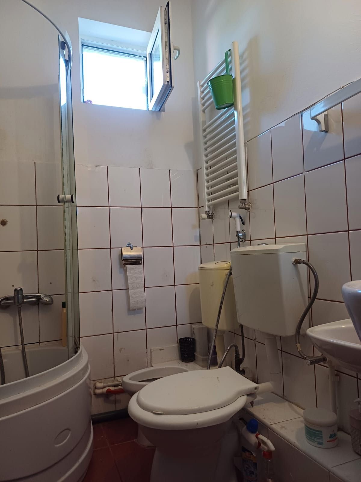 ee38cecca24a4e6a8775ab08ef5c2a57 Casă 5 camere cu curte și garaj | Complexul Studențesc – Timișoara
