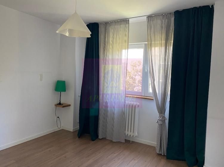 Apartament 4 camere Bd Uverturii Militari