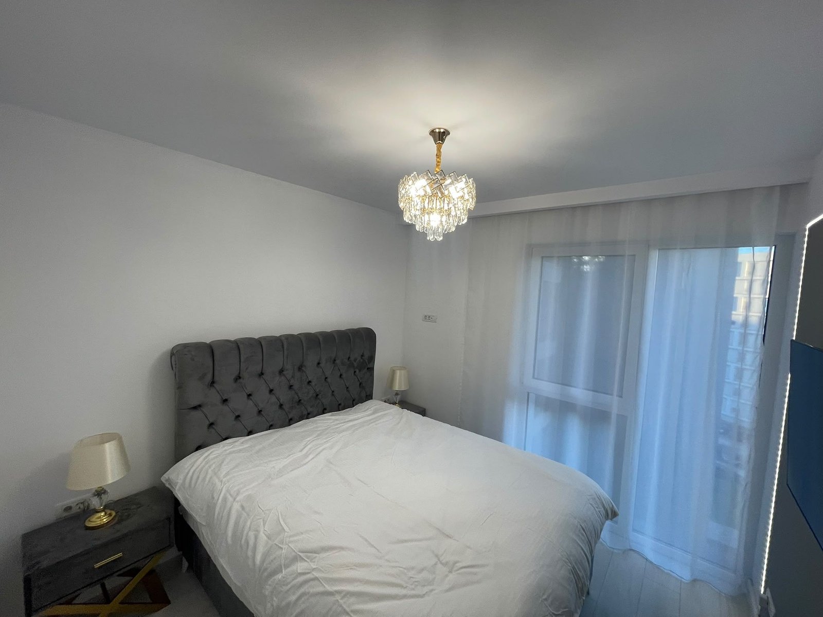 ef841d99689642ffb2e11ae55e43fa3a Apartament cu 2 camere + loc de parcare subteran – Aradului