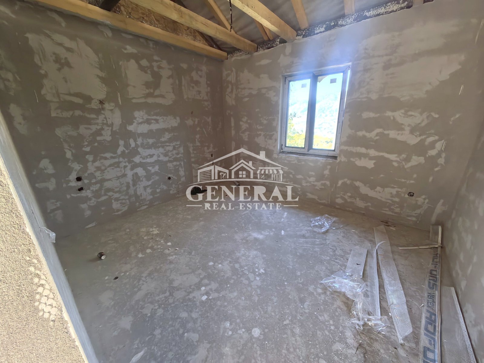 efb98d8b44e24191b11cb8dfacd2ac95 De vanzare o casa in Baia Sprie 125m2C toate utilitatile Comision 0%