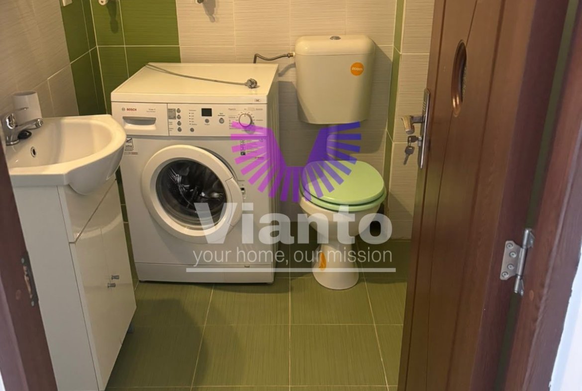 APARTAMENT 3 CAMERE CU CURTE 35MP – TURNISOR
