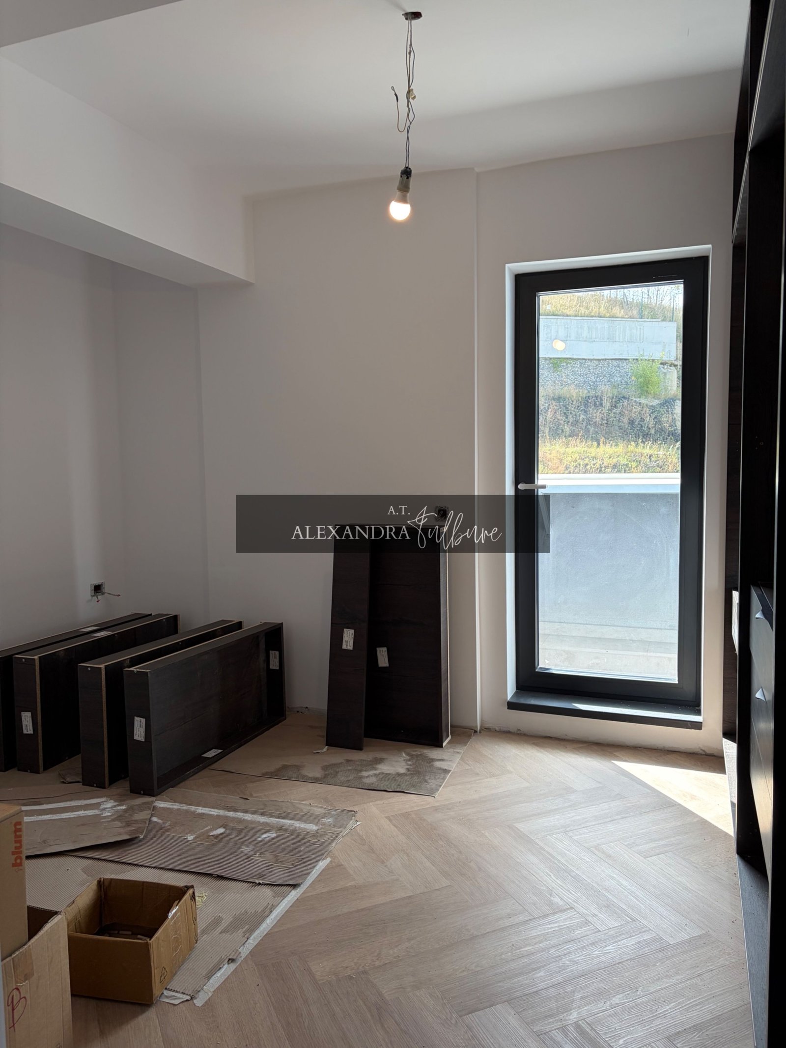 f0d3e46762eb41448863b45fb1f3acd9-1 Apartament superfinisat | 3 camere | 2 băi | 3 balcoane | Wings
