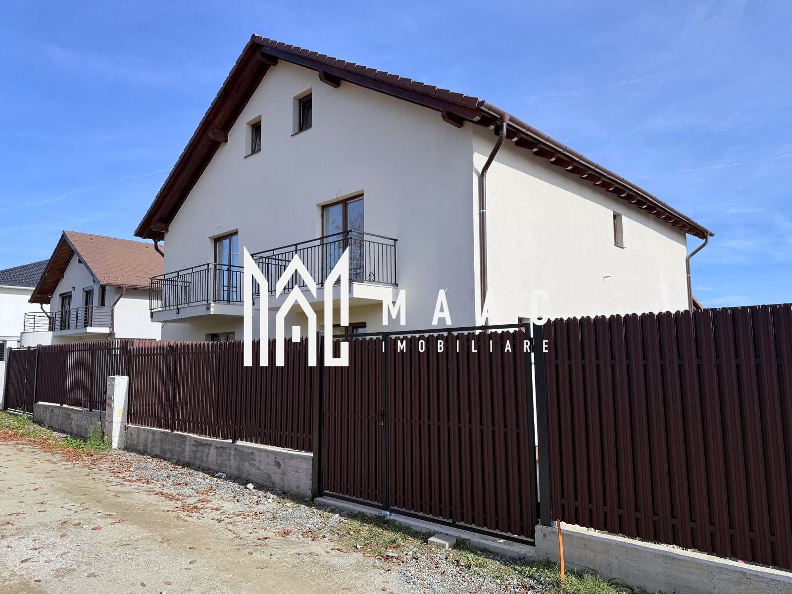 f1c70626ffb2476c82b12a2a955668b8 Casă duplex 4 camere de vânzare | Cisnădie, Exterior Sud