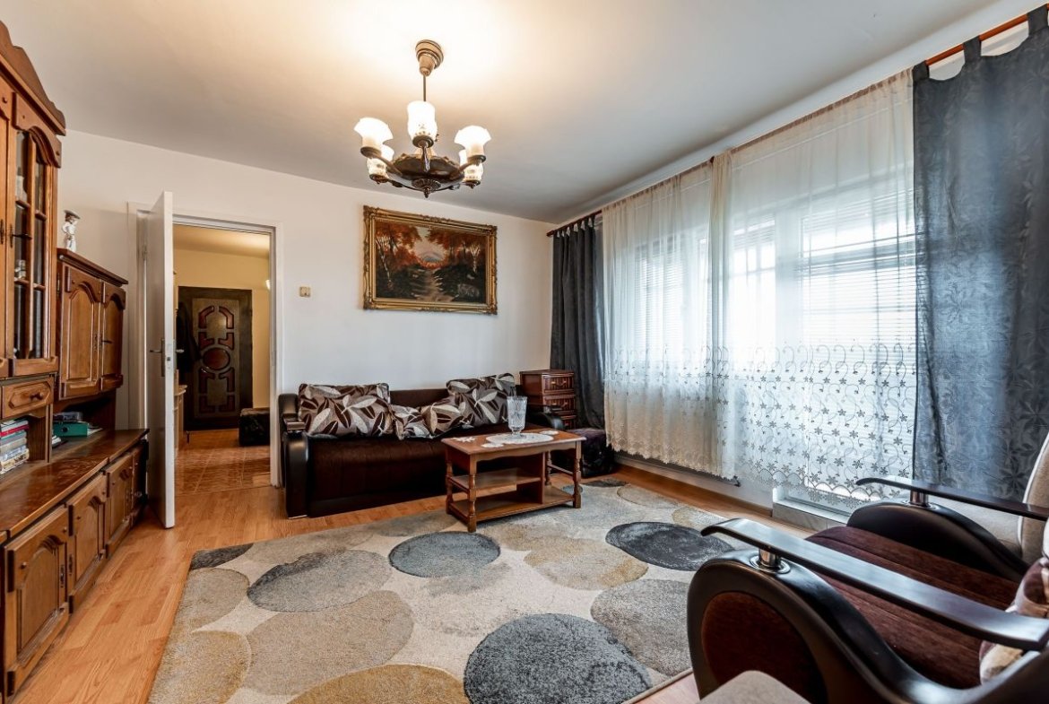 Apartament 2 camere,  6 Vânători Arad